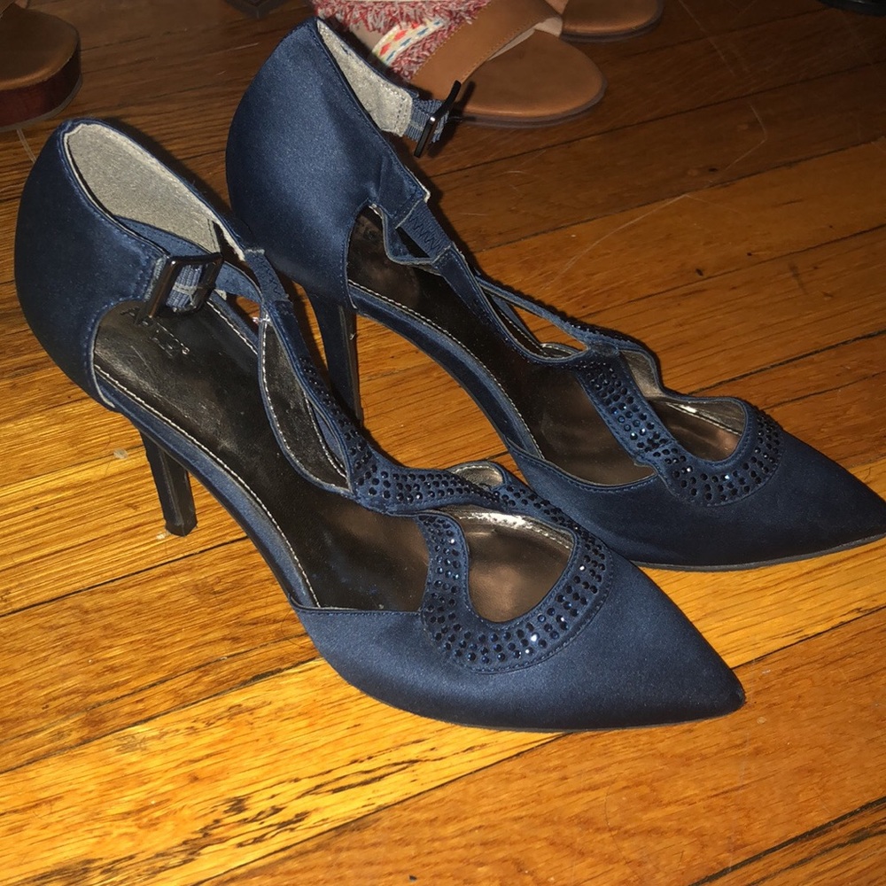Blue/Navy heels